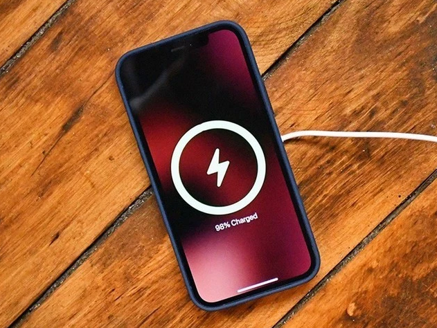磐安苹果手机维修分享iPhone 12可以随便充电吗 
